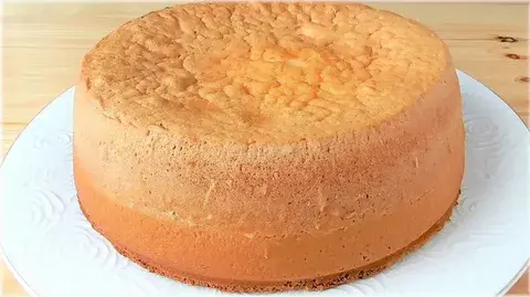 Воздушный бисквит из 3 яиц без отделения желтков высотой 6 сантиметров