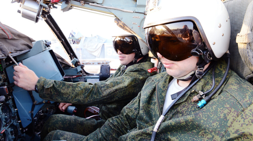 «Встречайте суки Папу».