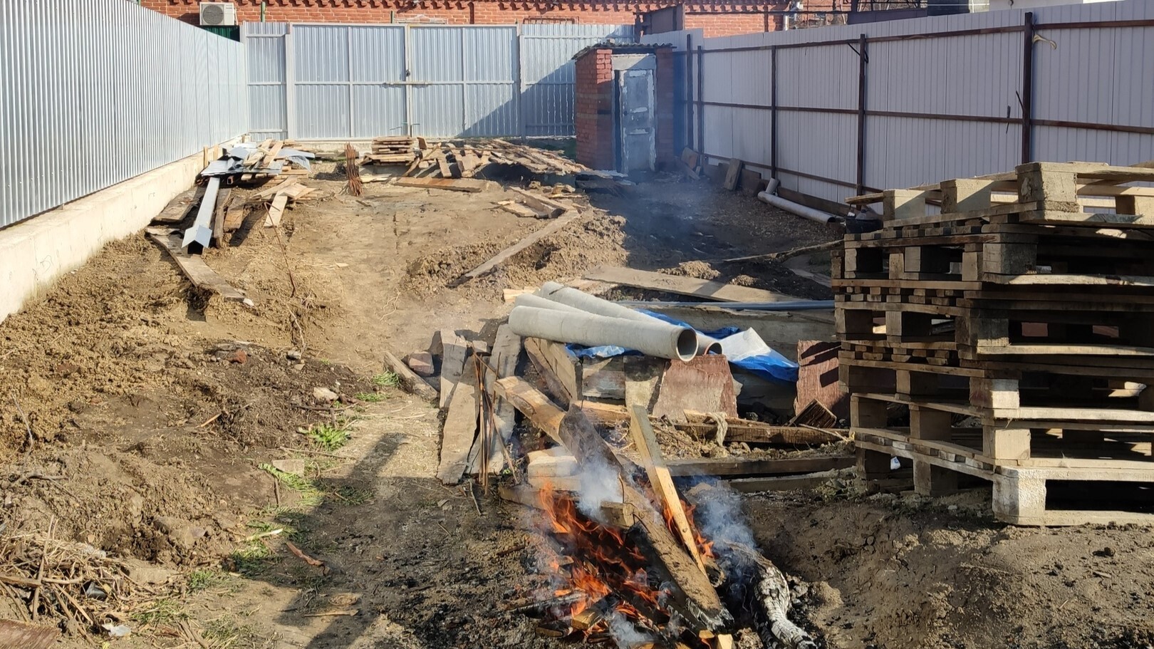 В Краснодаре за студию просят пять миллионов рублей. Я за такую сумму построила дом и ещё остались деньги на отделку