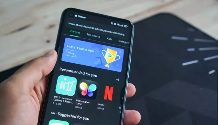 В Google Play снова нашли опасные приложения. Их скачали миллионы раз. Не качайте эти приложения. Если они у вас есть, удалите эти приложения
