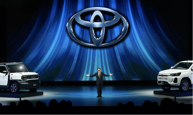 Toyota показала свой первый электрический пикап