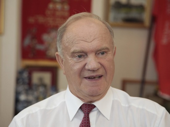 Зюганов обвинил народ в развале СССР. Но кто же виноват на самом деле? И мог ли народ что то сделать тогда? Что Вы думаете?