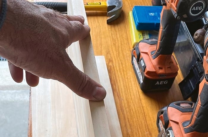 Как сделать держатель для мелкого инструмента