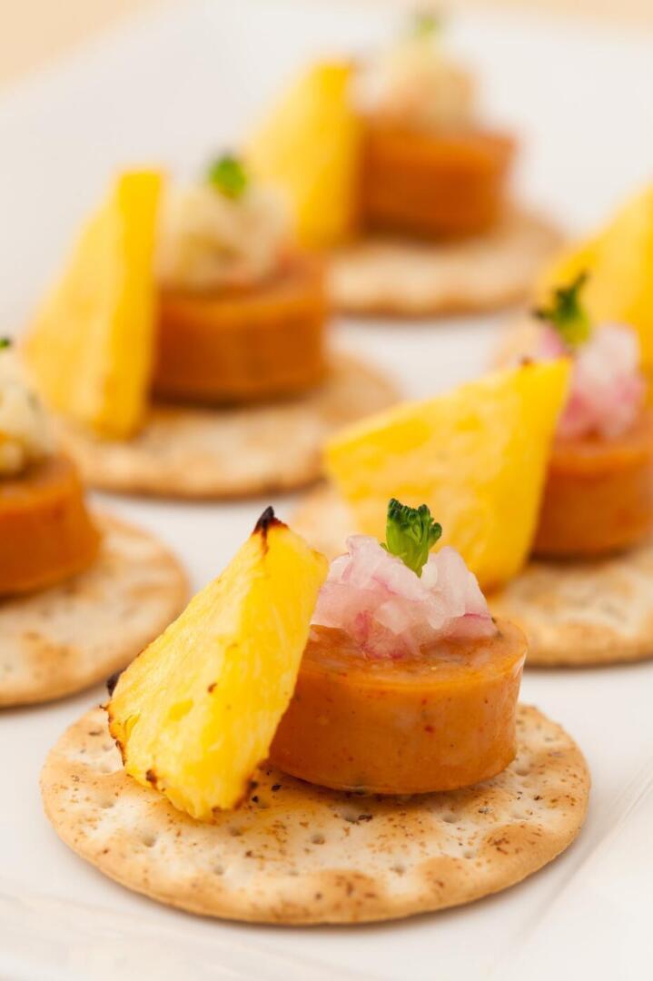 Удивляем гостей: необычные закуски на новогодний стол-2023. Просто, быстро и вкусно!