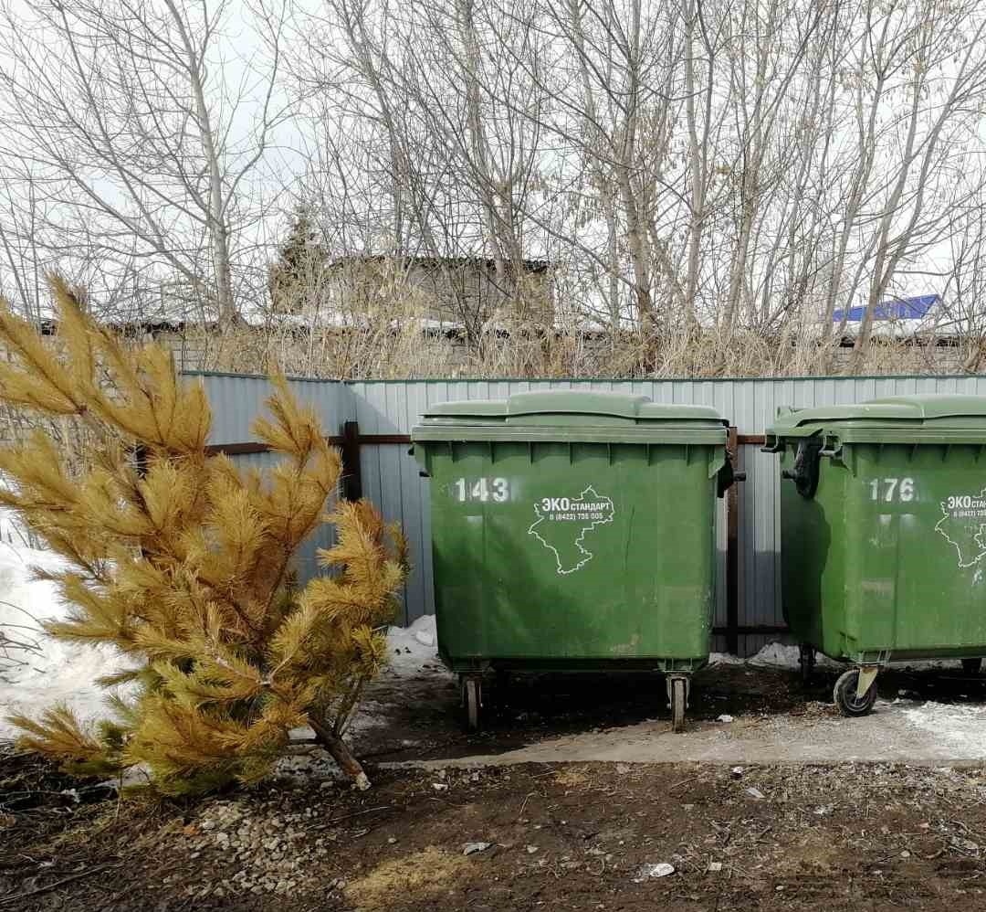 Зачем вообще отмечать этот Новый Год на фоне всего происходящего? Чему радоваться? Зачем веселиться?