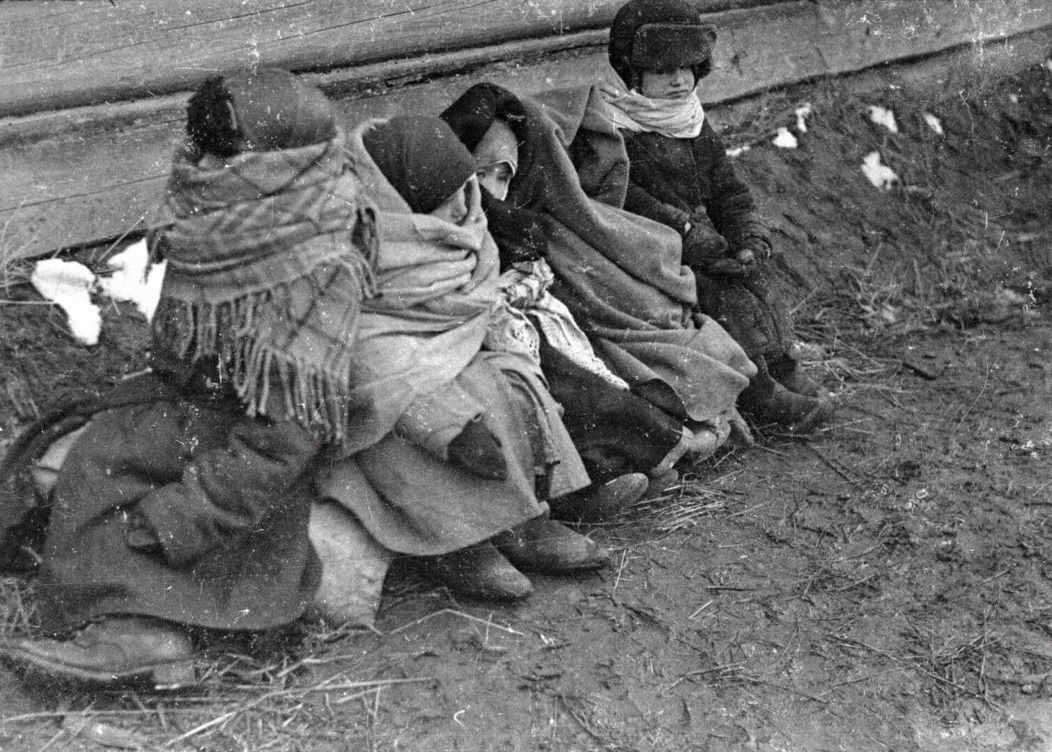 Сегодня очень важно помнить историю. Что бы ни у кого не появилось убеждение, что те, кто варил мыло с наших предков будут угощать нас баварским