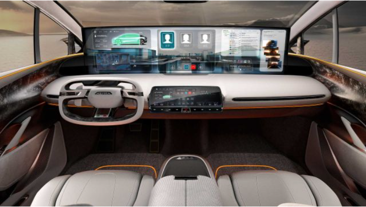 Первый в мире автомобиль с телескопическим дисплеем