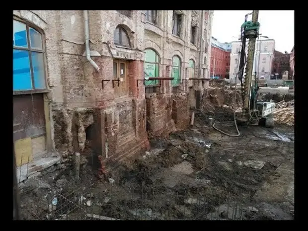 Неужели мы выродились ? Рост людей был 4 - 5 метров.
