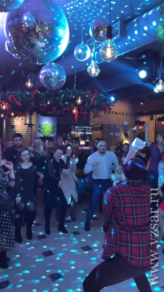 Пока мобилизованные на фронте, Саратовские чиновники веселятся на корпоративе, разве есть повод для праздника, когда идет СВО