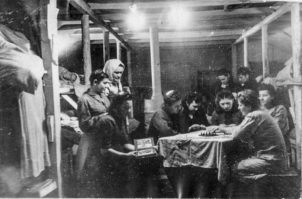 Как праздновали Рождество и Новый год в Гулаге