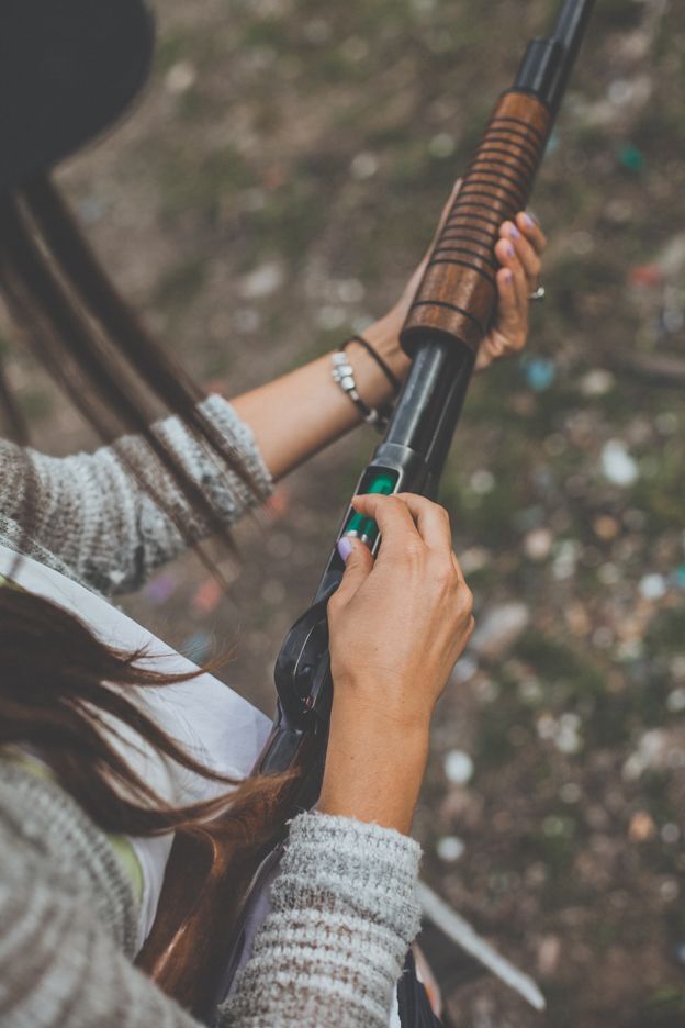 Любовь на грани: он ей изменил, а она лишила его мужской силы. История про то, как жена мужа дробовиком приворожила