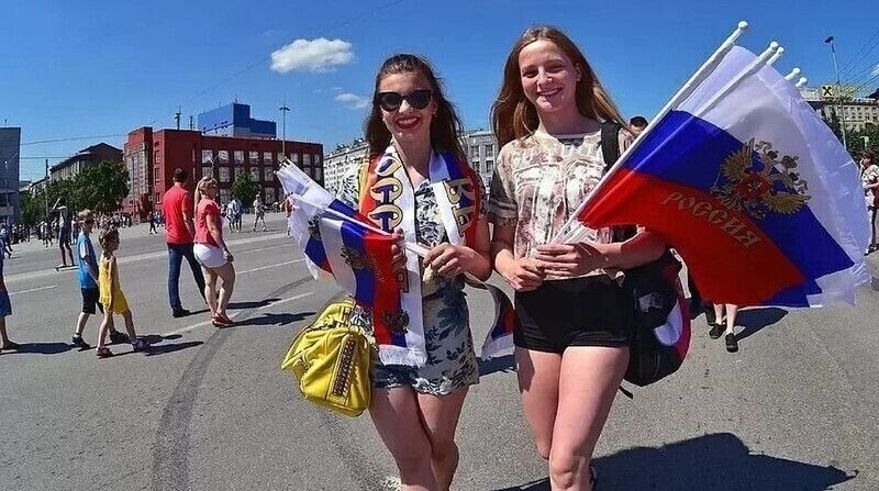 Три провидца видят одно (Россия впереди).