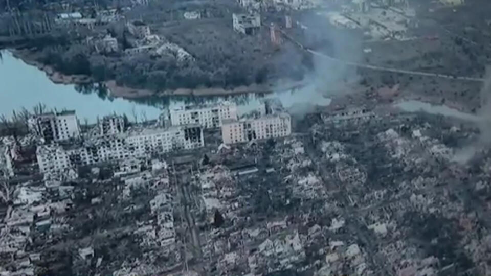 ВСУ после кровопролитных боев в Соледаре отступают, бросая раненых