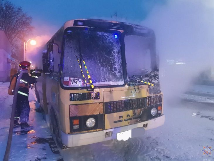 Автобус с детьми загорелся на дороге в Белоруссии