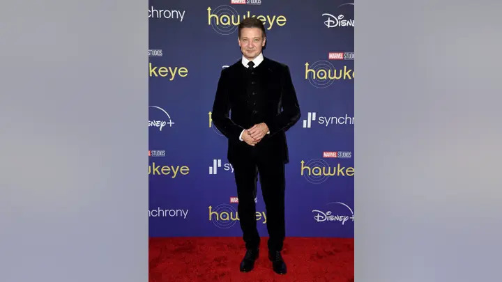 Восстановление звезды "Мстителей" Джереми Реннера после тяжелейшей травмы