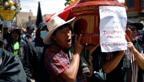 В результате репрессий в Перу погиб один человек и более 20 получили ранения