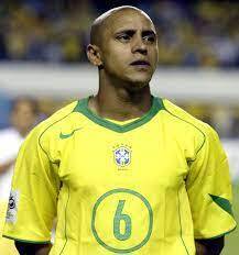 Роберто Карлос - бразильский футболист.