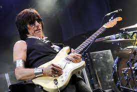Виртуозный гитарист Джефф Бек умер в возрасте 78 лет от менингита