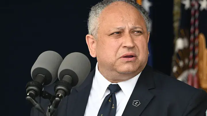 Министр ВМС USA: США не смогут поддерживать Украину!