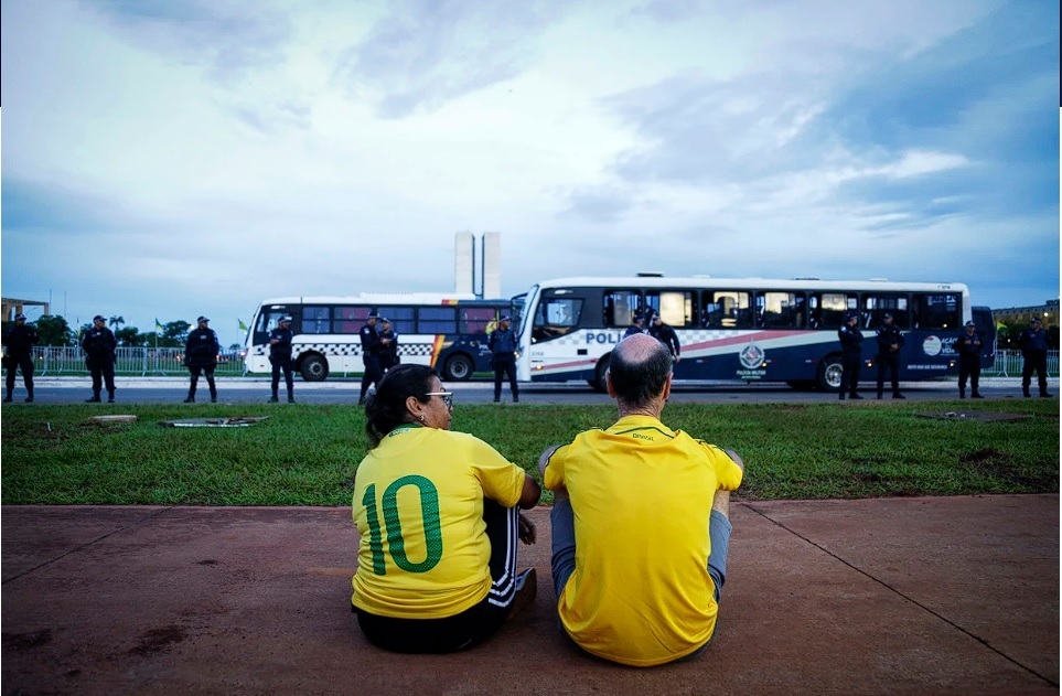 Мега-протесты в Бразилии сошли на нет из-за беспокойства властей