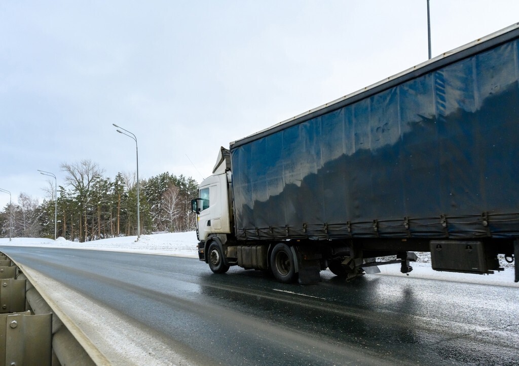 Скрылся с тонной мясо