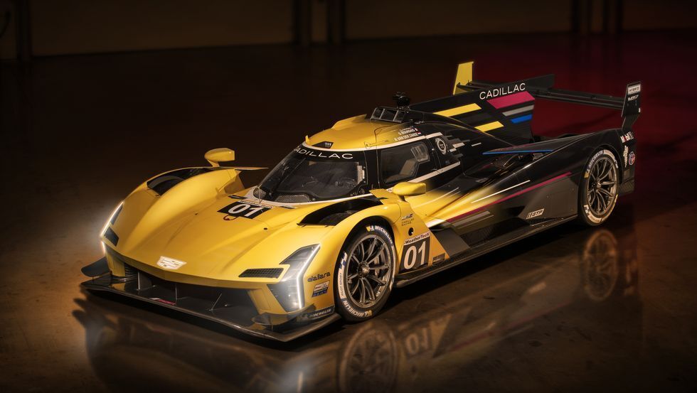 Cadillac представляет три ярких варианта окраски в преддверии "24 часов Дайтоны!!