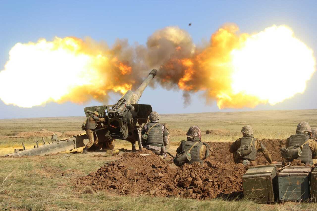 «Российские войска взяли под контроль Соледар, в то время как представитель ВСУ сообщает о продолжающихся боях».