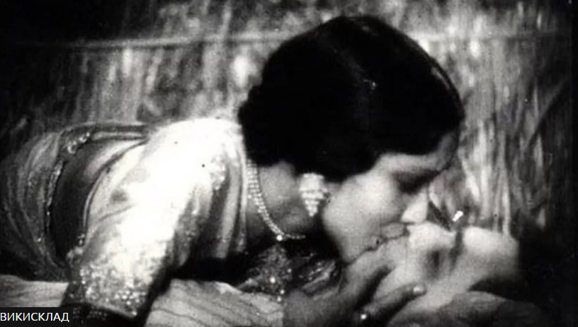 Девика Рани: Действительно ли самый длинный поцелуй в Болливуде случился в 1933 году?