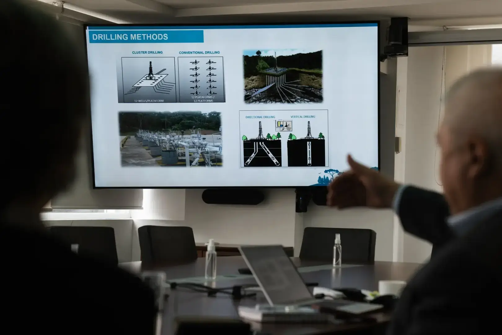 Эквадор пытался ограничить бурение и защитить Амазонку. Произошло обратное.