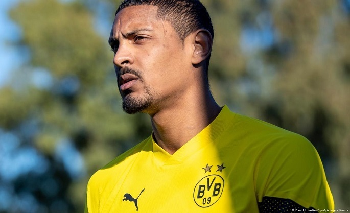 Халлер из Дортмунда оформил хет-трик после лечения рака