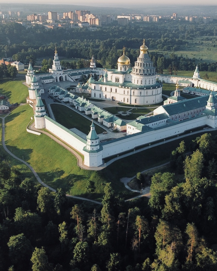 Быть депутатом в России Легко ли?