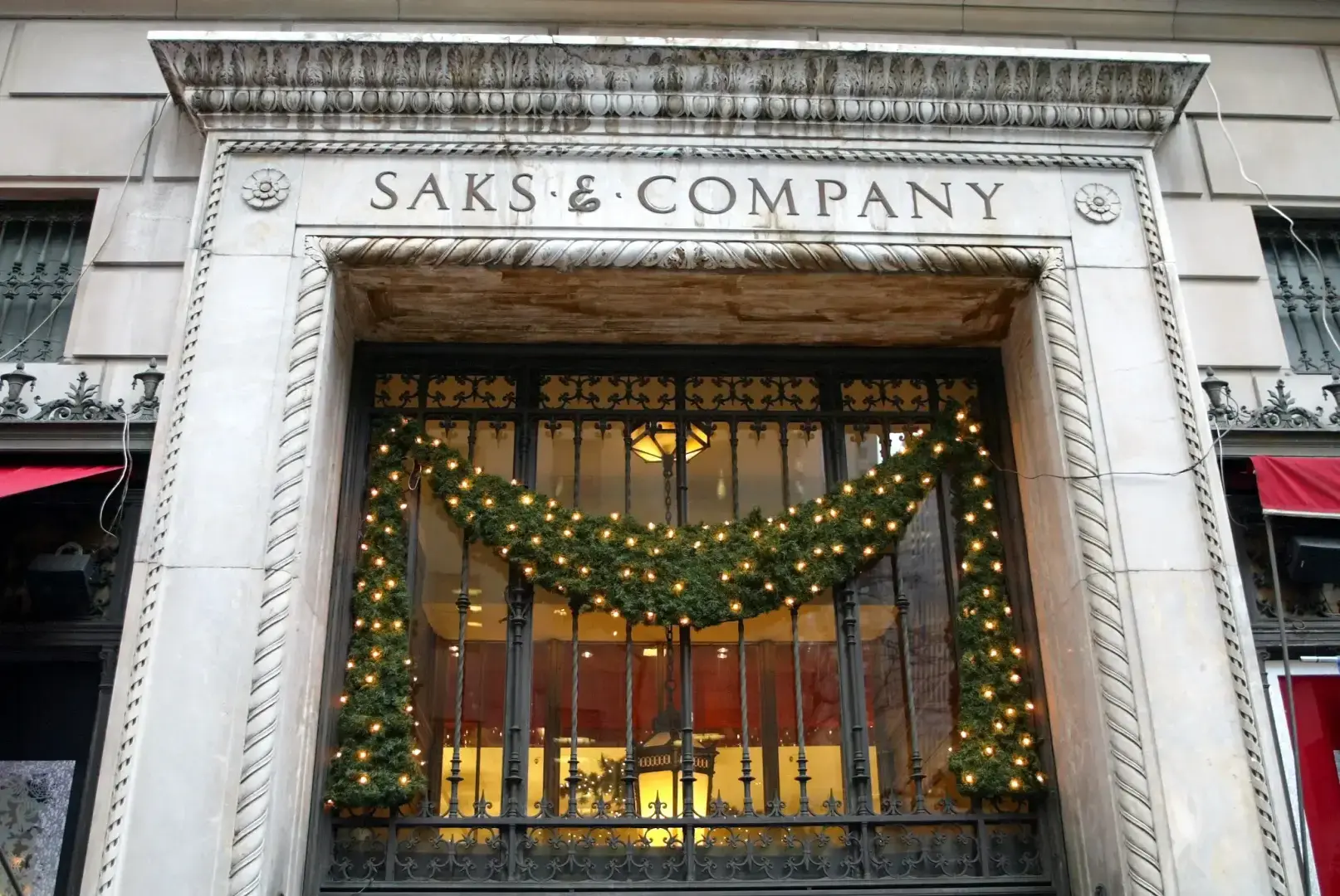 Saks Fifth Avenue хочет добавить казино на свой флагманский магазин