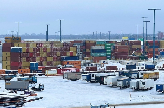 Торговый баланс показывает положительное сальдо в размере 420 млн евро в ноябре