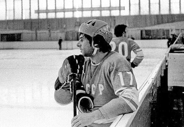 14 января - день рождения В.Б. Харламова.