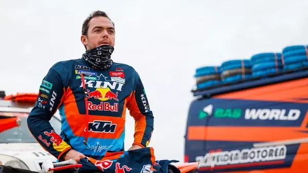 4емпион "Дакара" попал в аварию на тринадцатом этапе ралли.