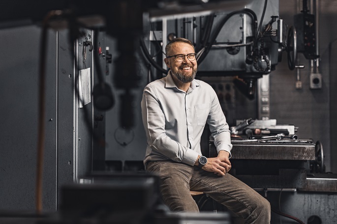 Миккола выбран профессором 2023 года