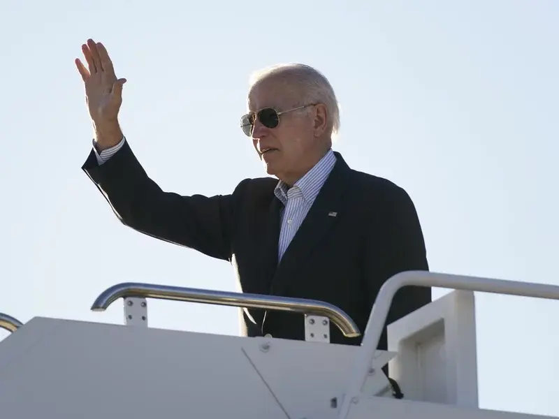 Байден говорит, что был удивлен, узнав, что в его старом офисе были найдены секретные документы