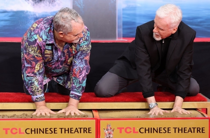 Джеймс Кэмерон отпраздновал в Голливуде успех "Аватара"