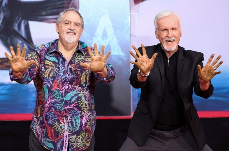 Джеймс Кэмерон отпраздновал в Голливуде успех "Аватара"