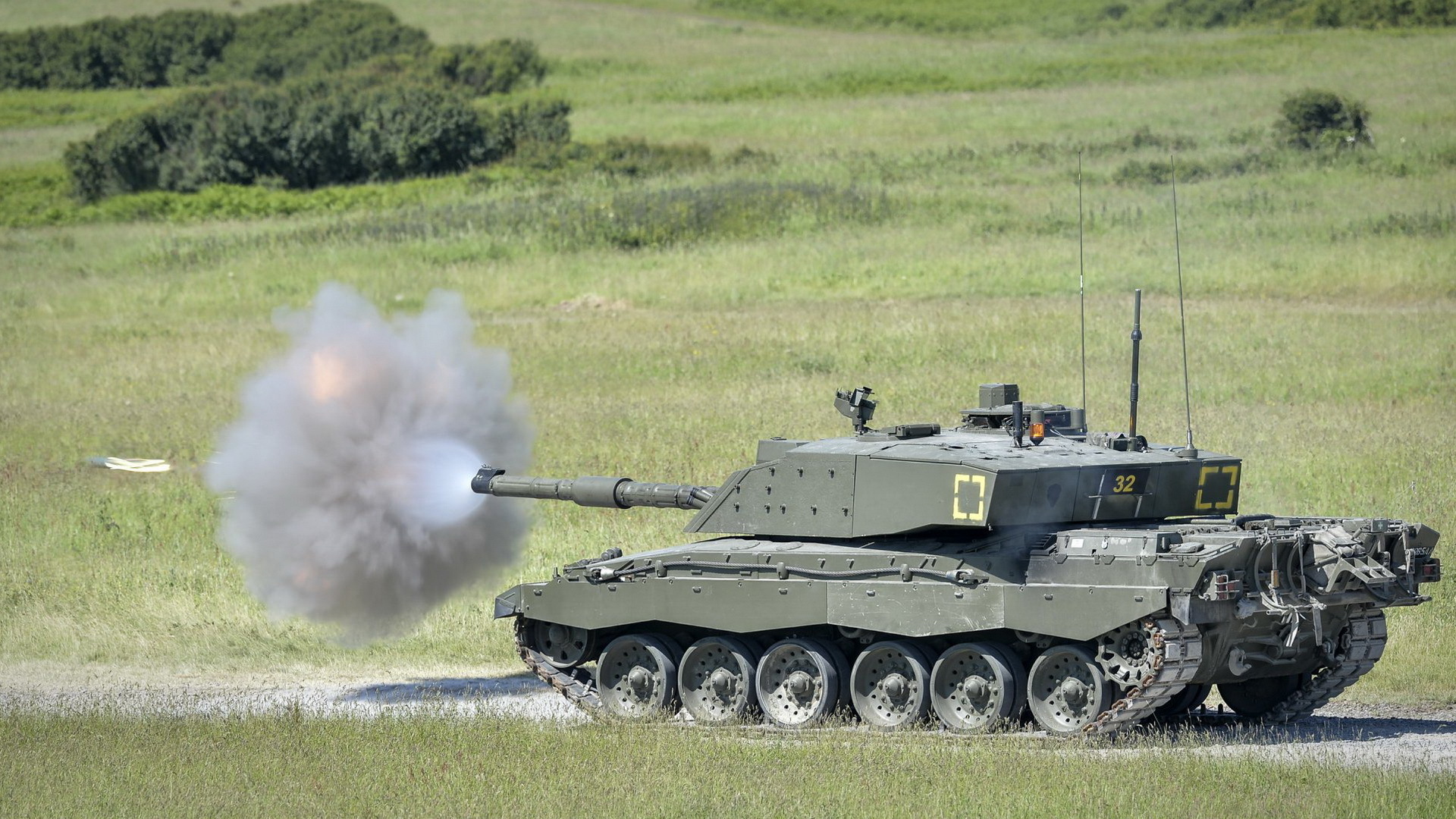 Великобритания намерена немедленно поставить Украине первые «Челленджер-2»