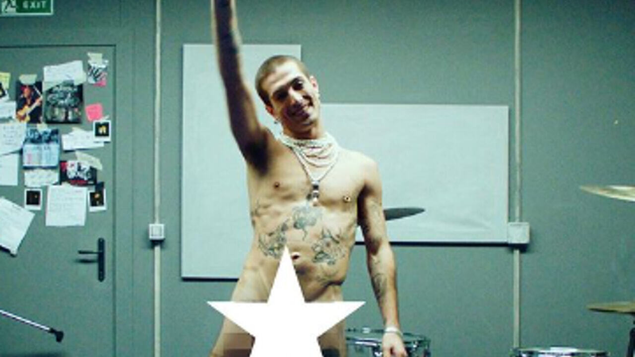 Дамиано из Maneskin обнаженный в Instagram<span style=