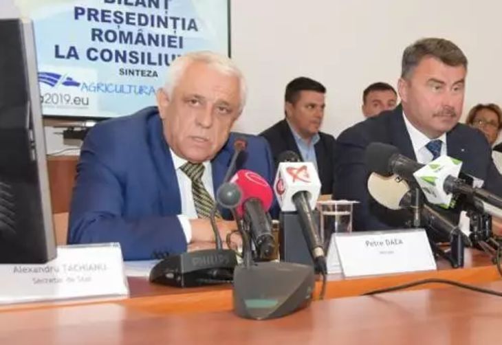 Министр Румынии Патрас Диа заснул посреди эфира, обсуждая Украину