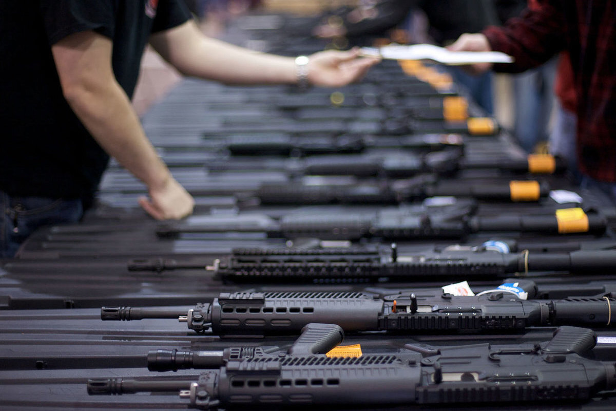 Швейцария намерена Смягчить ограничительный закон об экспорте оружия