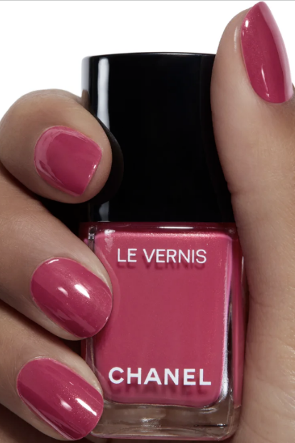 Макияж Viva Magenta нравится этим звездам!