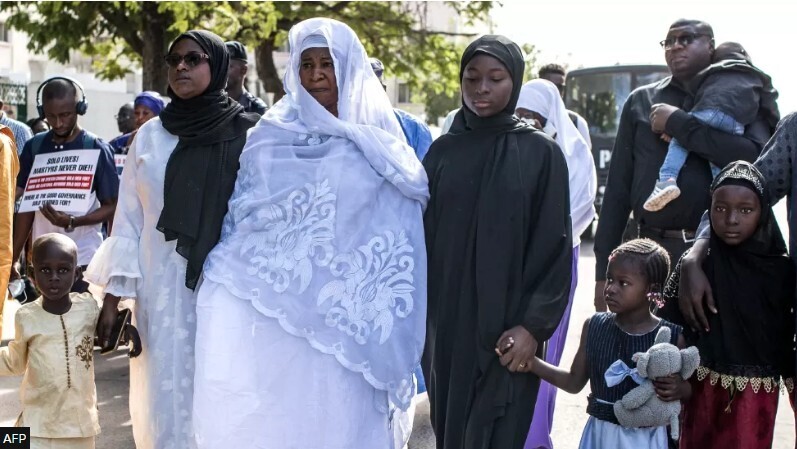 Гамбийский мужчина, который победил тирана и вошёл в историю