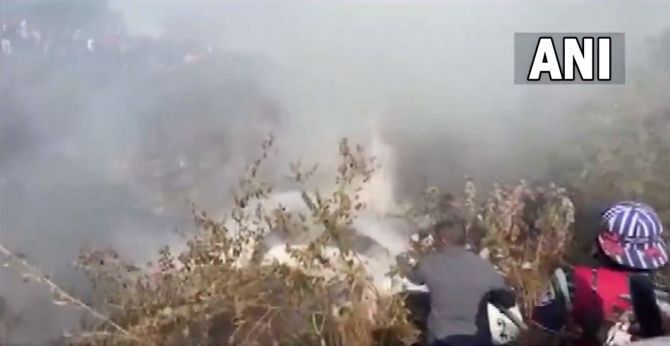 5 индийцев среди 32 пассажиров погибли в авиакатастрофе в Непале