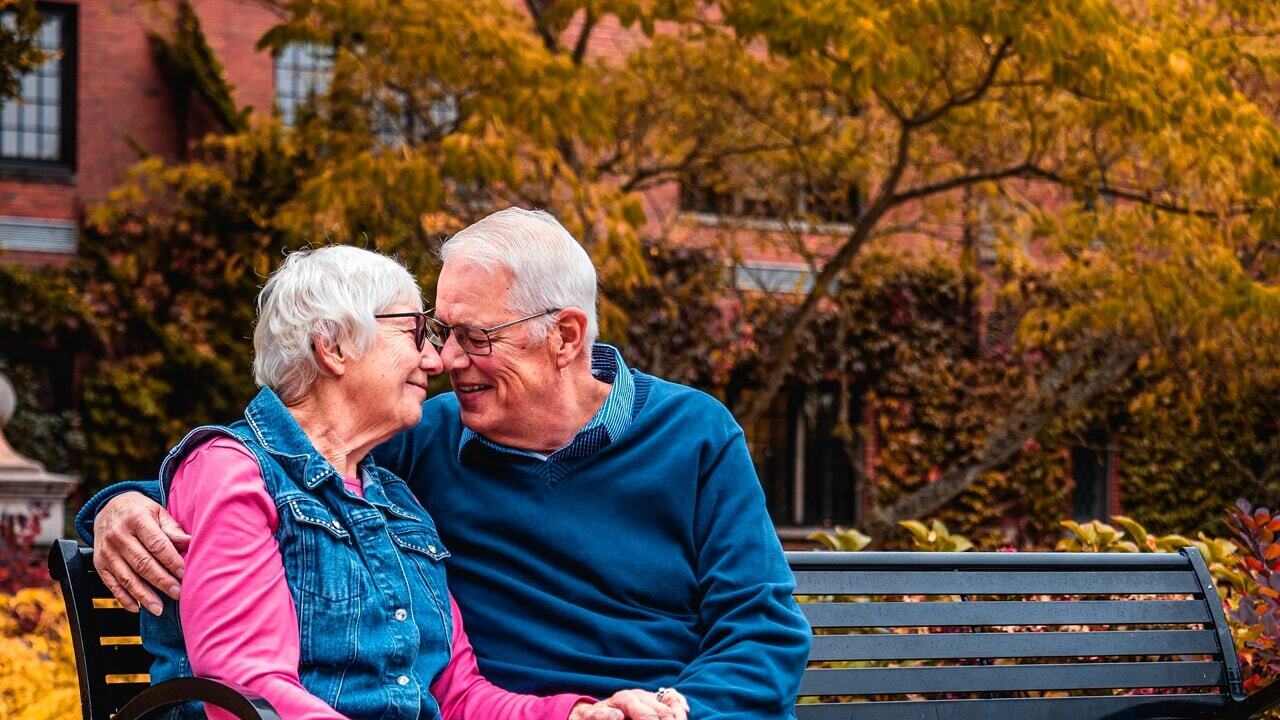 Вот почему у женатых меньше риск развития деменции.