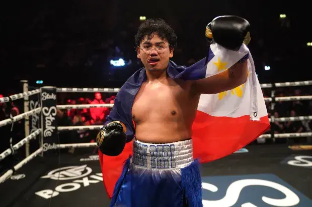 "МНЕ ЭТО НУЖНО" Логан Пол призывает брата Джейка сразиться с Солтом Папи после Тиктокера, нокаутировавшего звезду ММА Джоша Брукнера в андеркарте KSI.