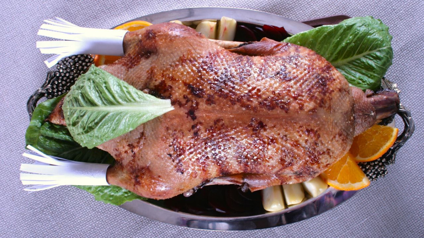 Как гусь победил лебедя: Рождественская сказка