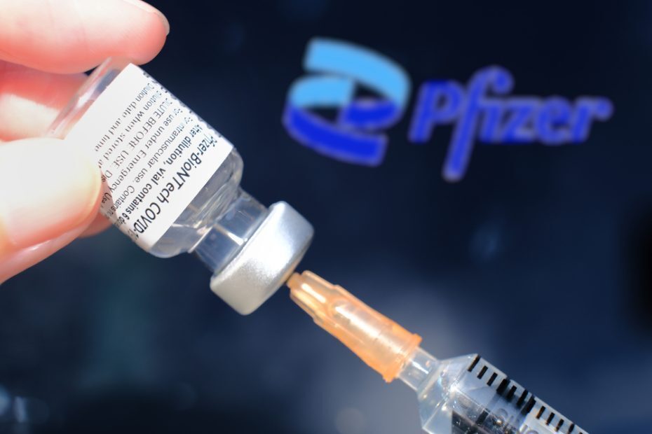 CDC объявляет о расследовании вакцины Pfizer Covid из-за повышенного риска инсульта у пожилых пациентов